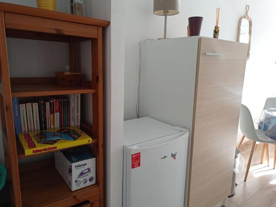 Les Carabins, Clim, Parking, Commerce Fos-sur-Mer Bagian luar foto